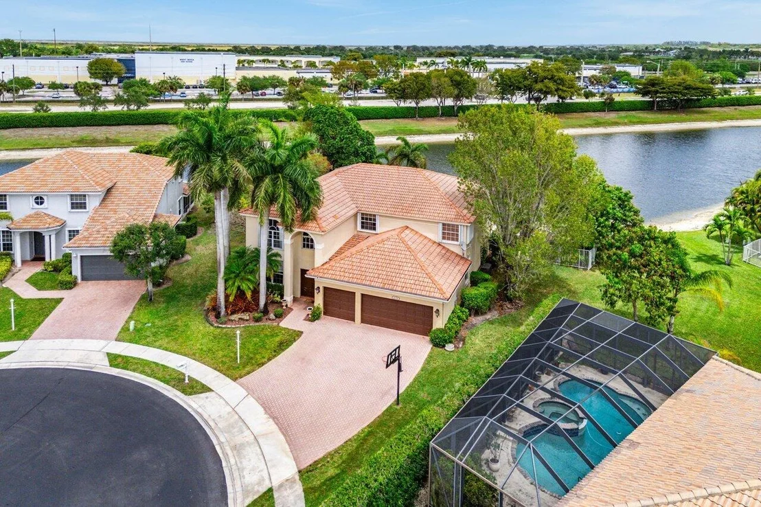 Photo of 21281 Waycross Drive