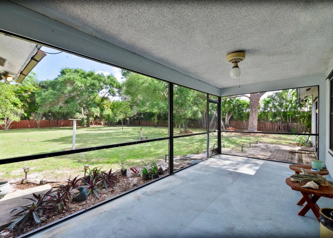 Photo of 18375 Oak Leaf Court