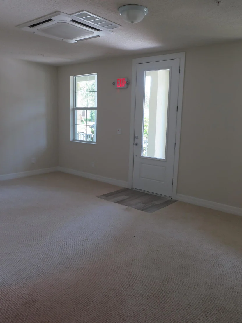 Photo of 1072 Community Drive