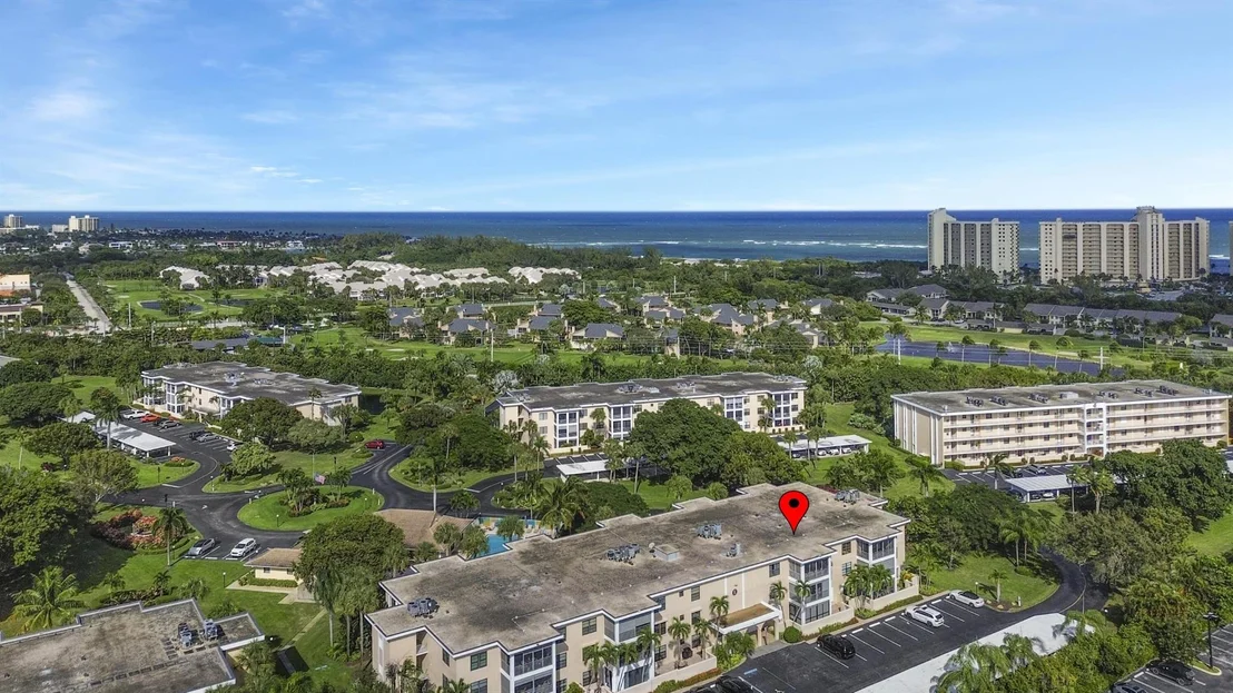 Photo of Unit 103E at 300 N Highway A1a