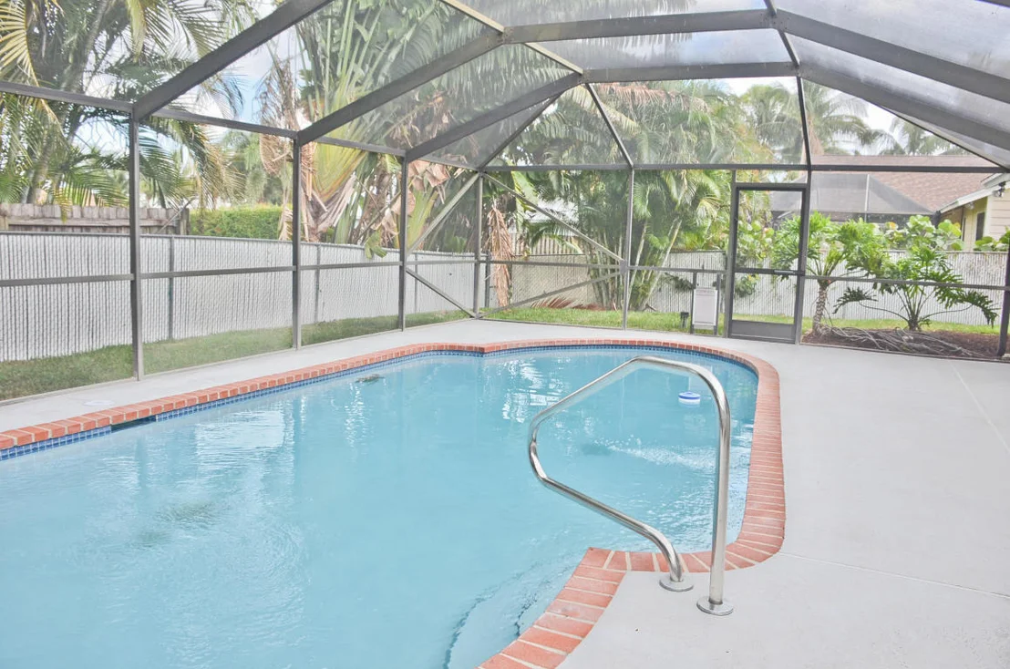 Photo of 6053 Foster Street