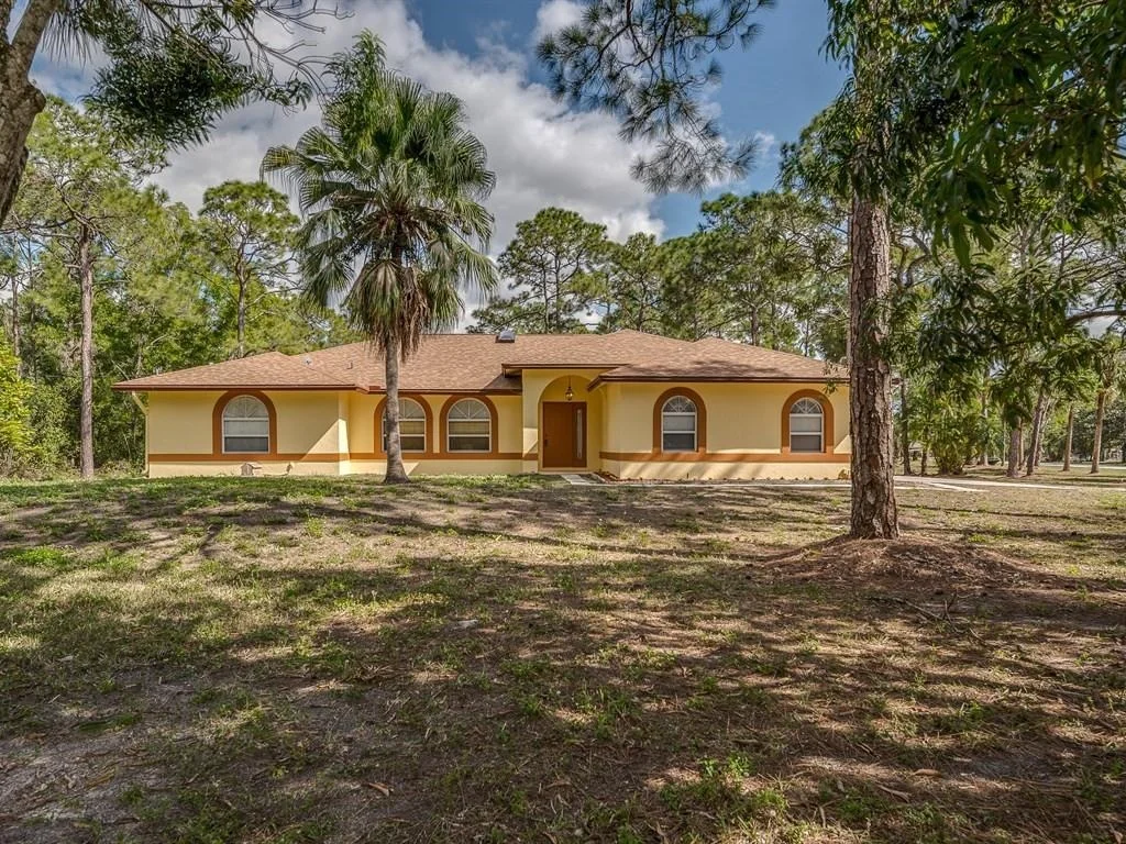 Photo of 4616 Avocado Boulevard