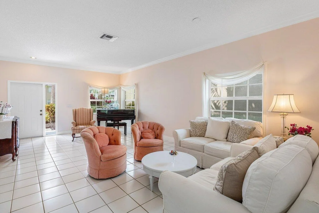 Photo of 6321 Lansdowne Circle