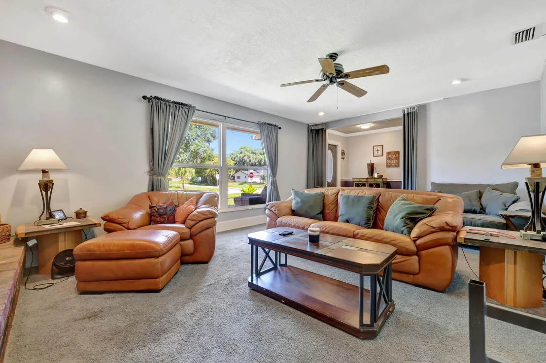 Photo of 5903 Sunset Boulevard
