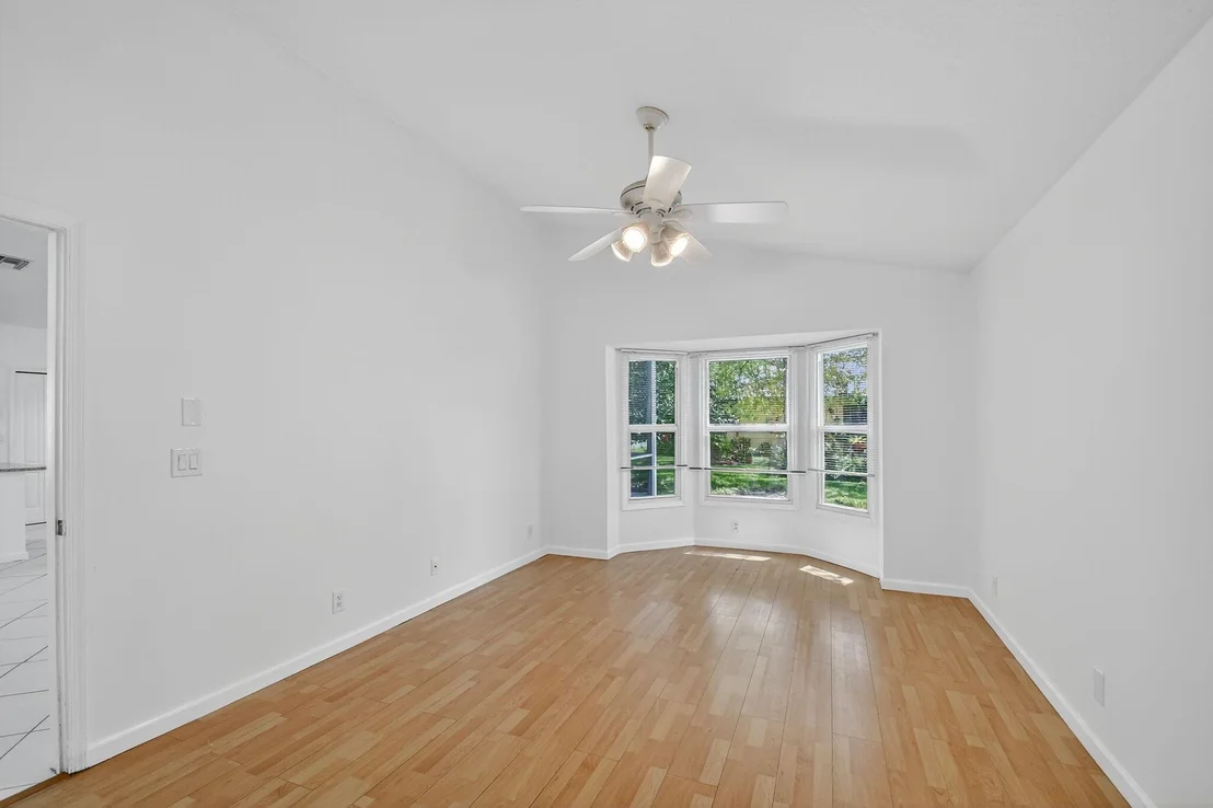 Photo of 2707 Pointe Circle