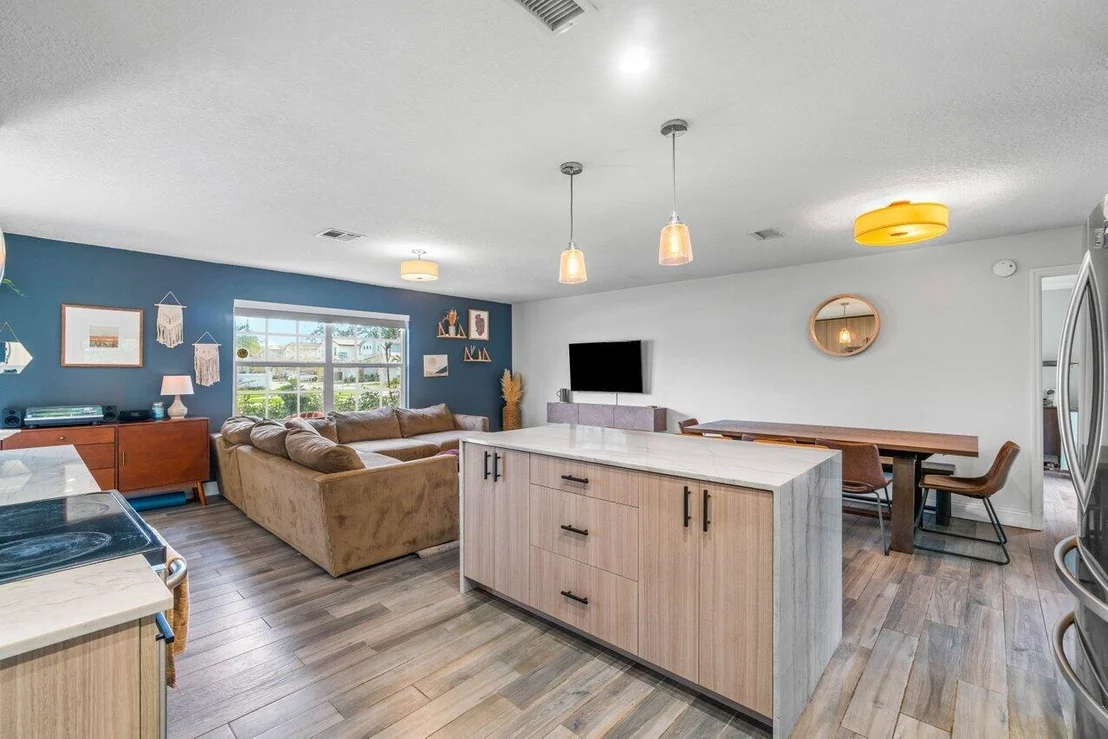 Photo of 4516 Pinetree Drive