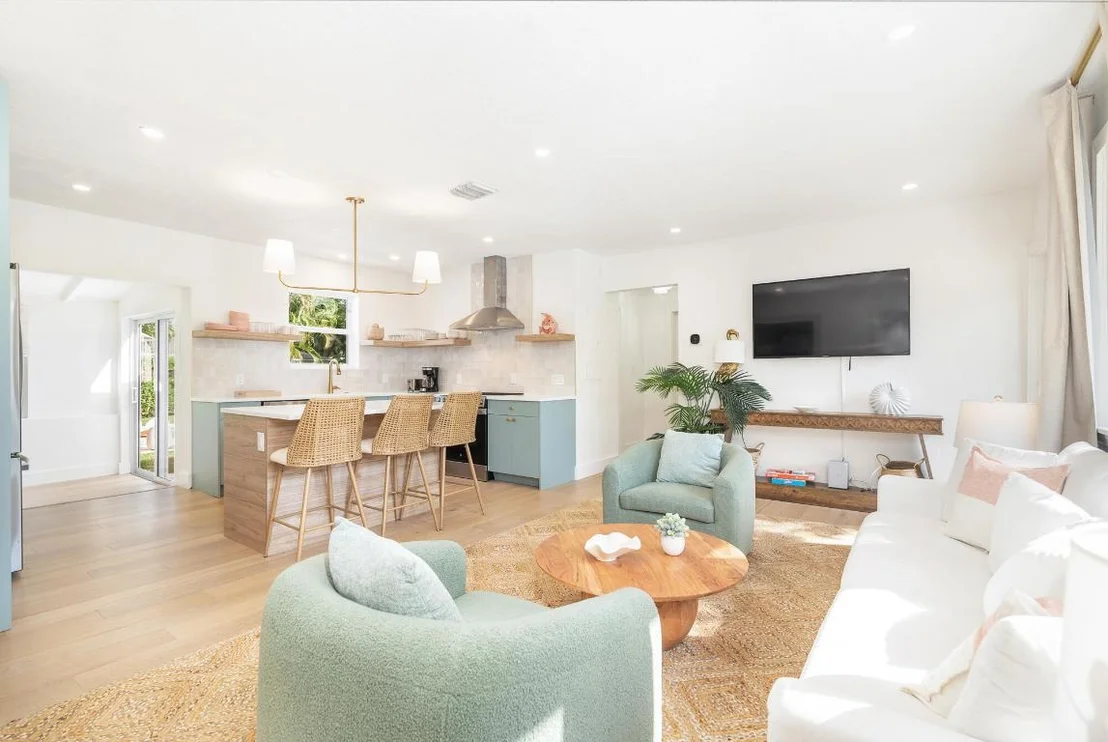 Photo of 353 Gregory Road