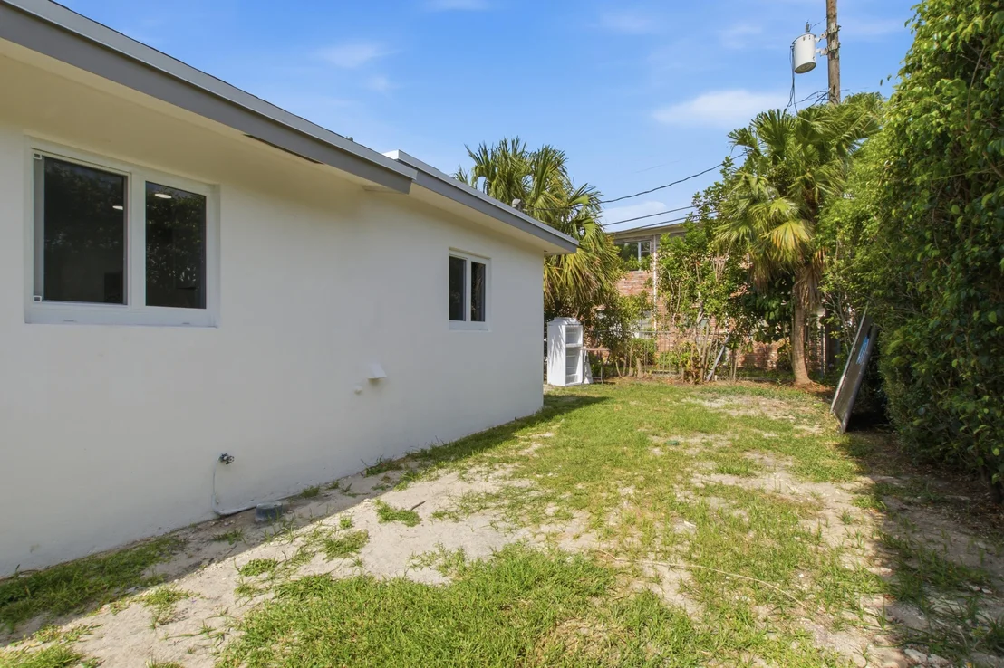 Photo of 401 SE 1st Avenue