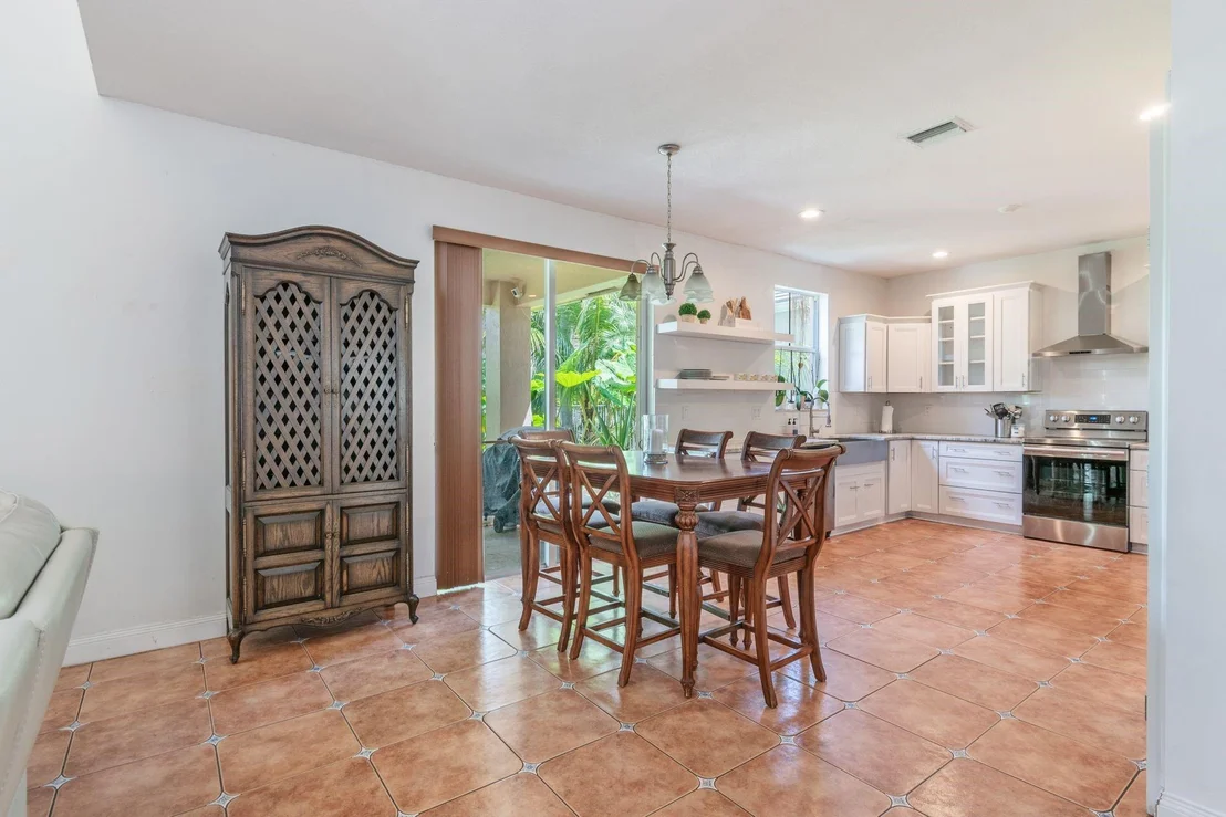 Photo of 804 Crestview Circle