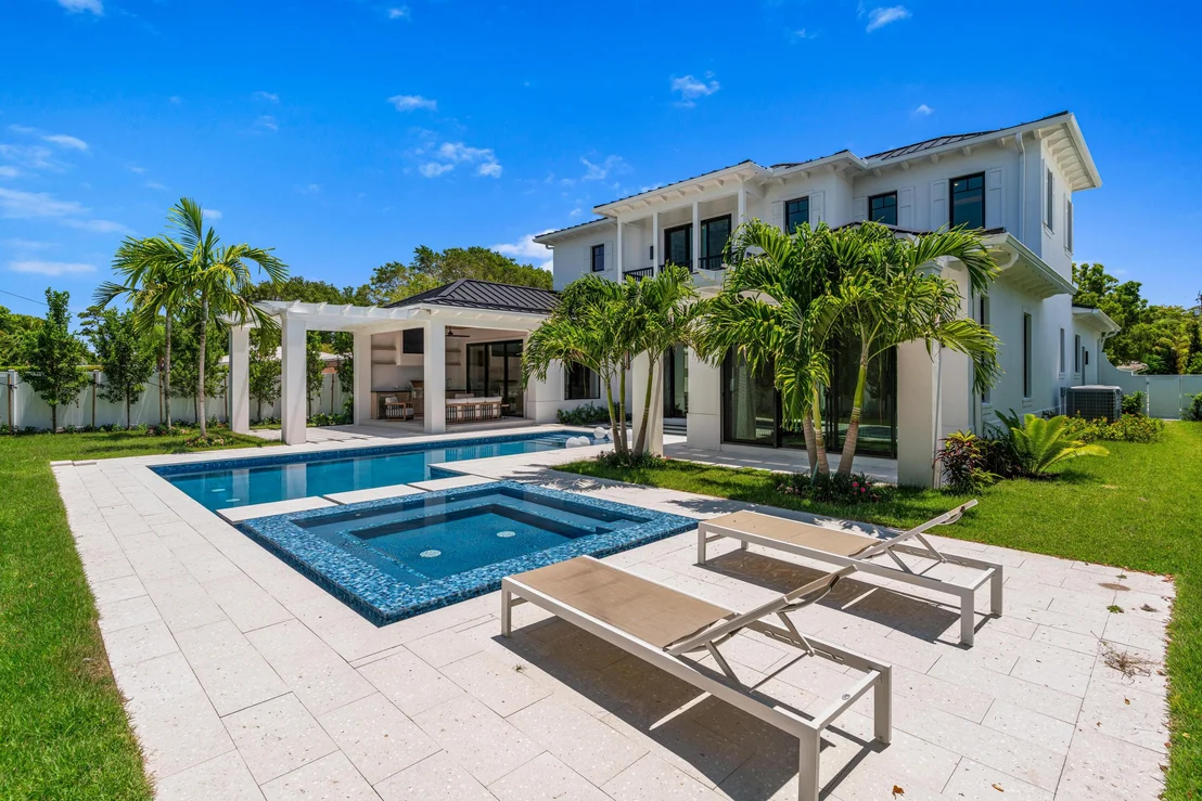 Photo of 720 NW 3rd Avenue