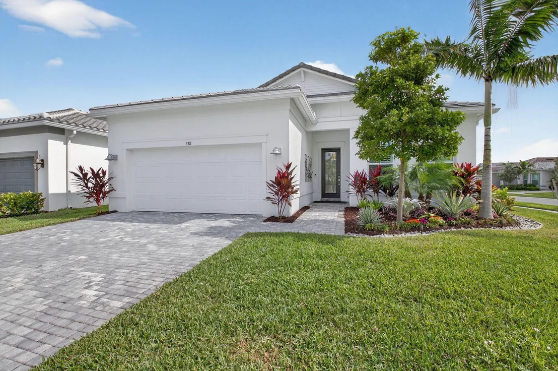 Photo of 381 Zelda Lane