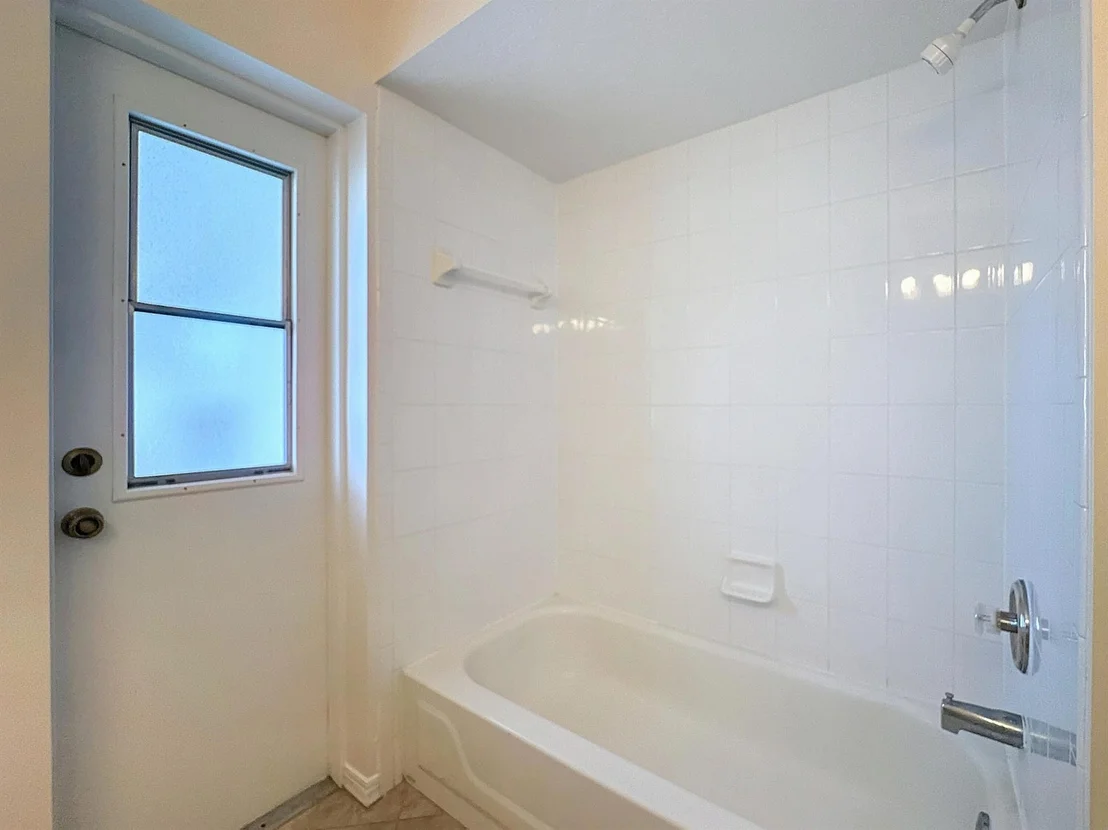 Photo of 3940 8th Place