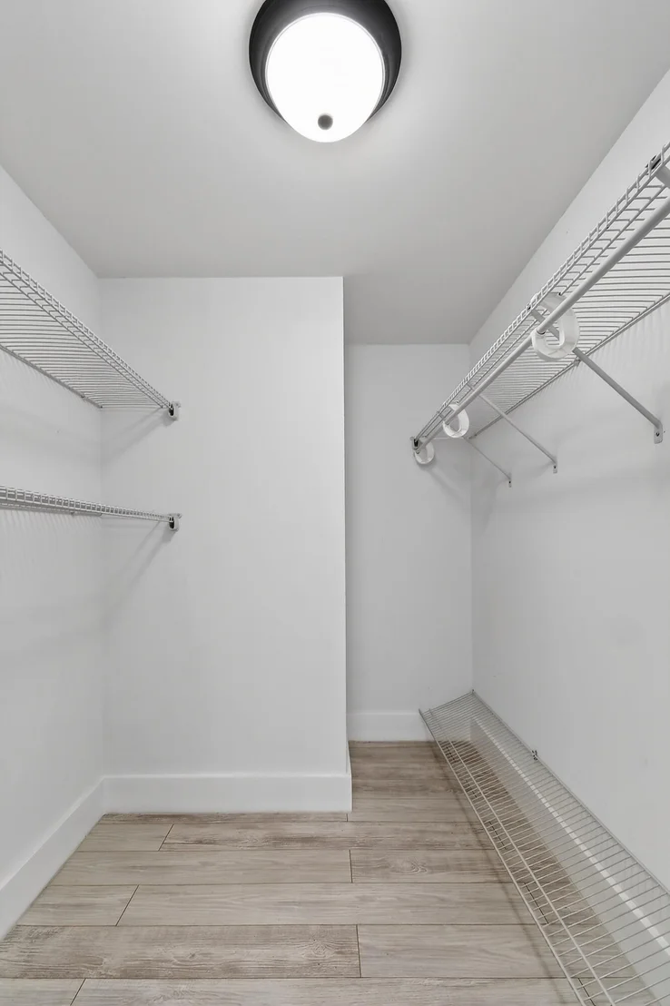Photo of Unit C at 901 Pinecrest Circle