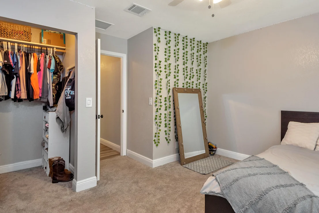 Photo of 5161 Rosen Boulevard