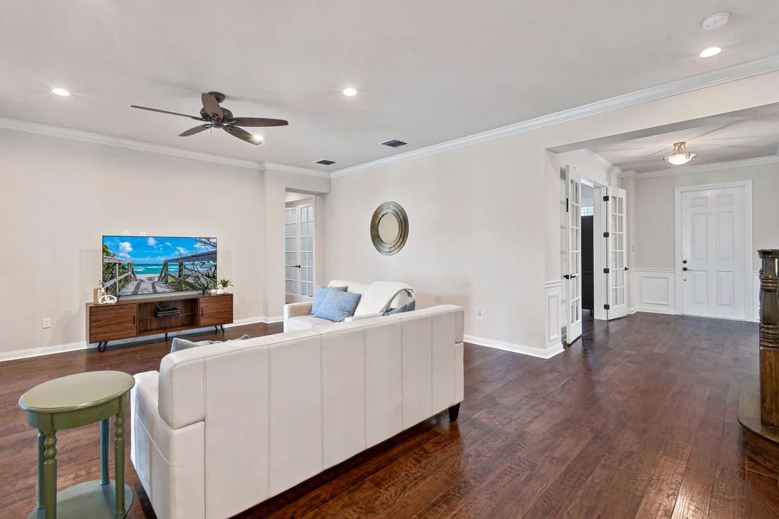 Photo of 2664 Greenway Drive