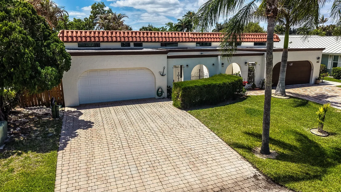Photo of 3922 SE Fairway W