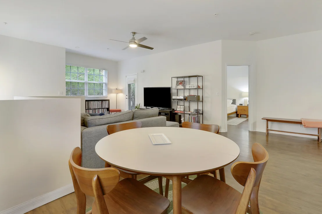 Photo of Unit B at 105 Lighthouse Circle
