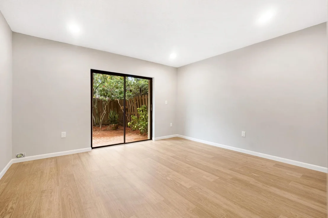 Photo of 6654 NW 174th Lane
