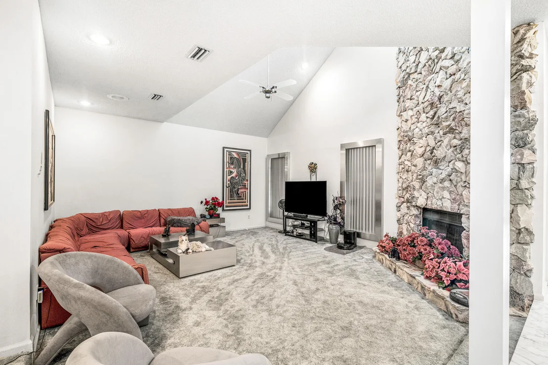 Photo of 22589 Esplanada Drive