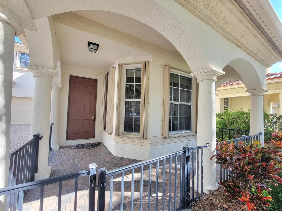 Photo of 491 Leaf Drive
