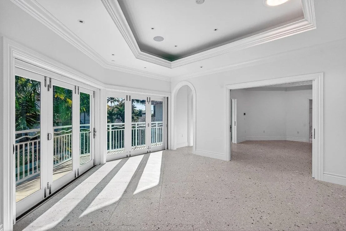 Photo of 720 N Ocean Boulevard