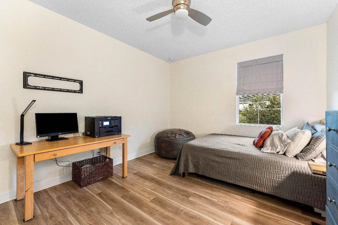 Photo of 1056 Community Drive