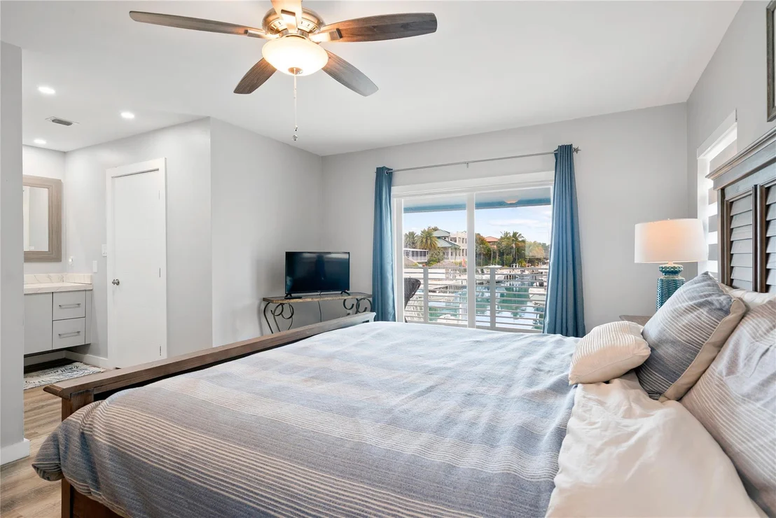 Photo of 102 Harbor Drive