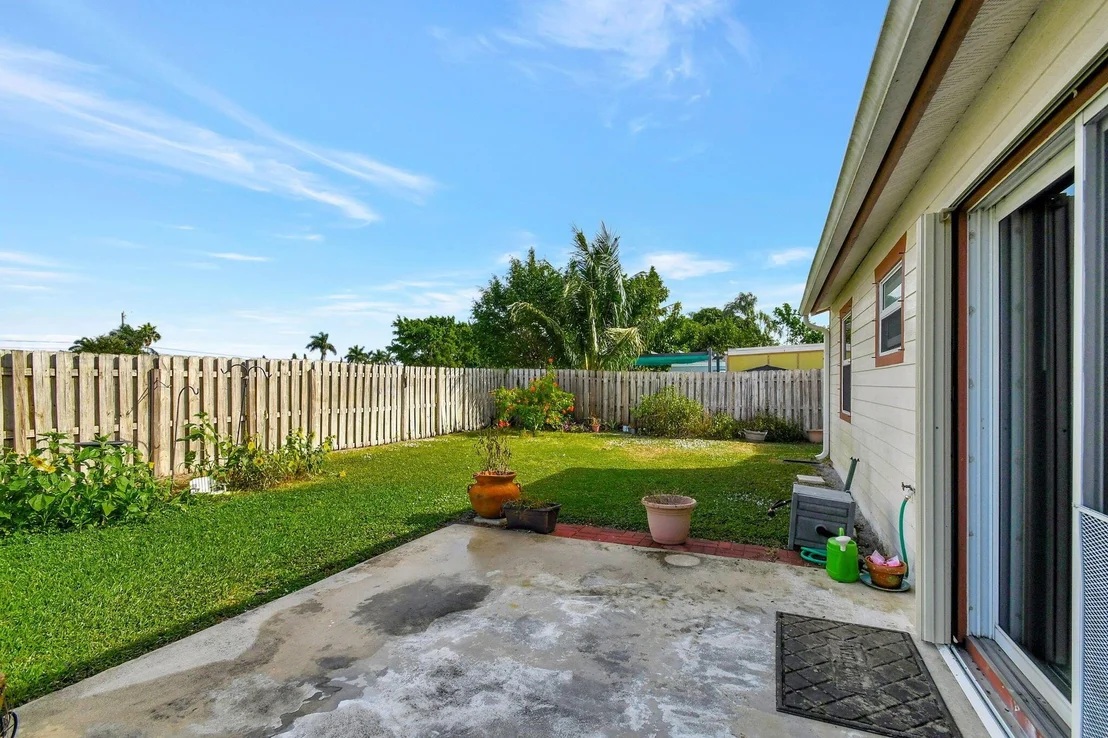Photo of 7875 Canal Drive