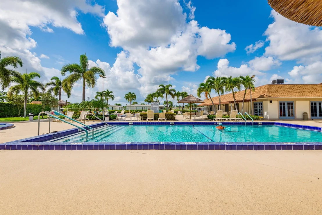 Photo of 56020 Amparo Bay