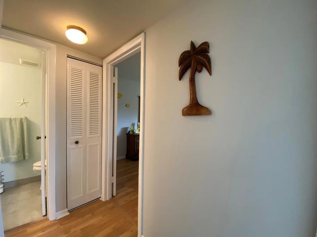 Photo of Unit D1 at 302 Pine Ridge Circle