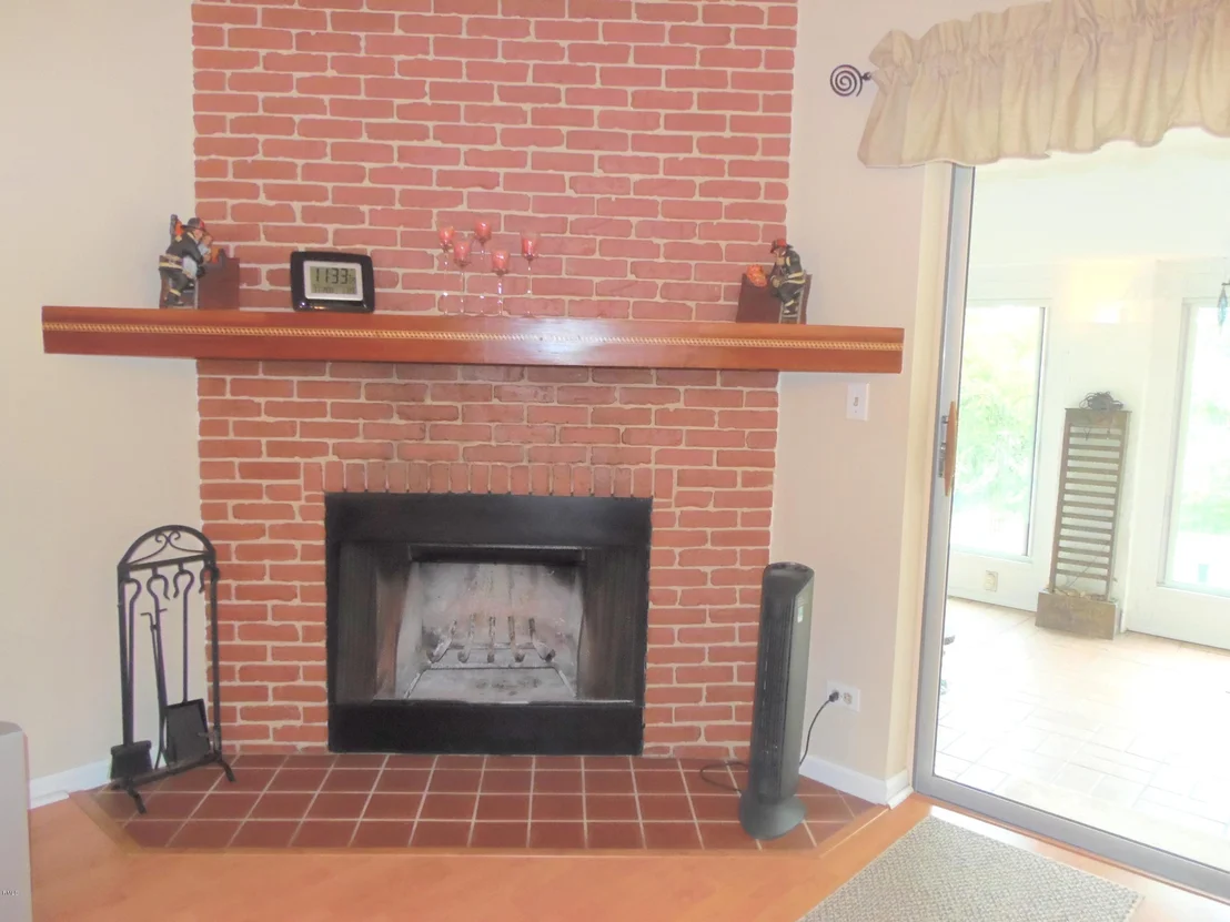 Photo of 12859 Sunset Boulevard
