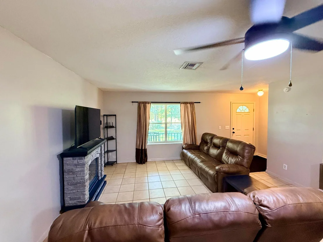 Photo of 7528 County Road 663