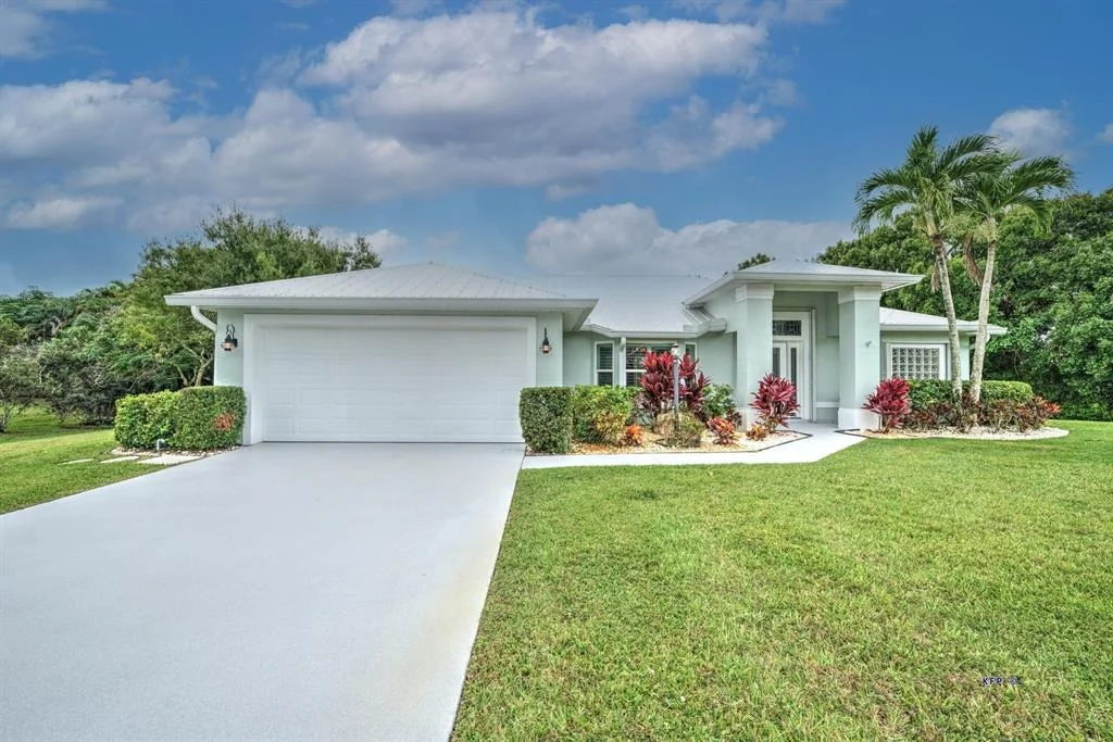 Photo of 134 SE Ashley Oaks Way