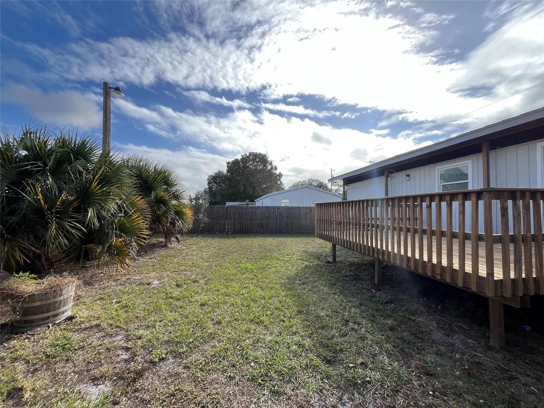 Photo of 1065 Riverview Drive