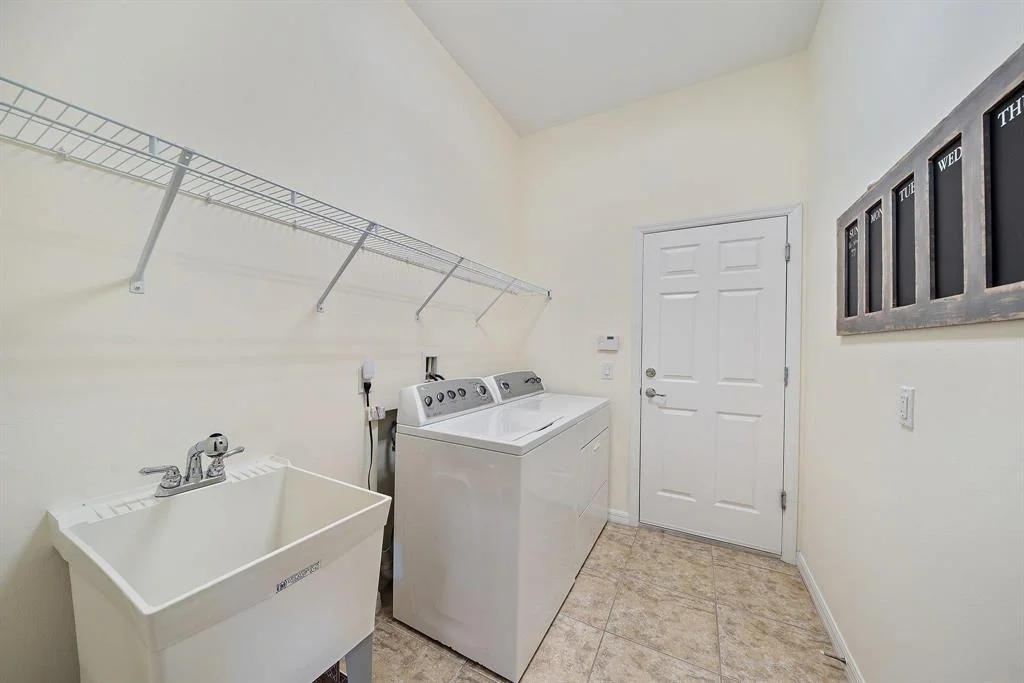 Photo of 2692 Sunbury Drive