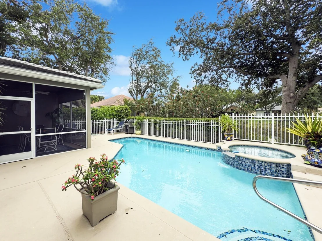 Photo of 13651 Weyburne Drive