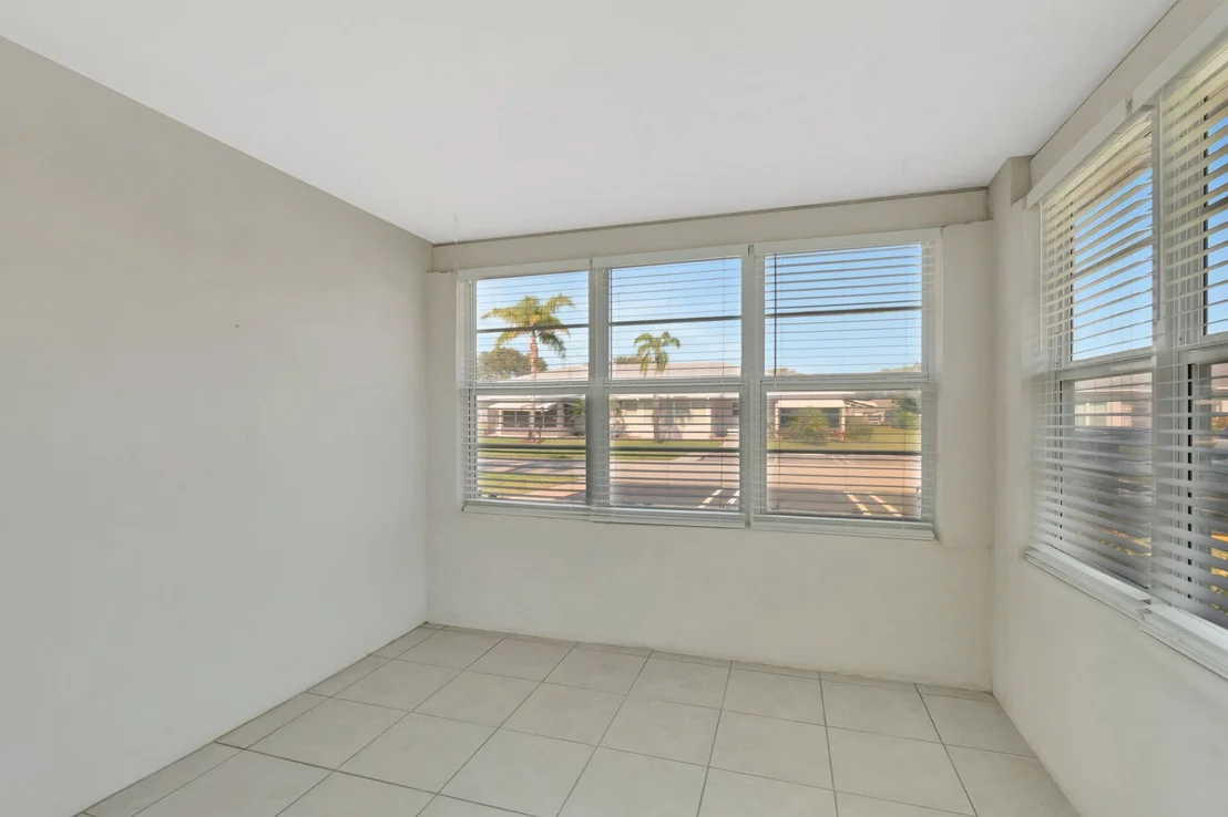 Photo of Unit A at 955 Circle Drive