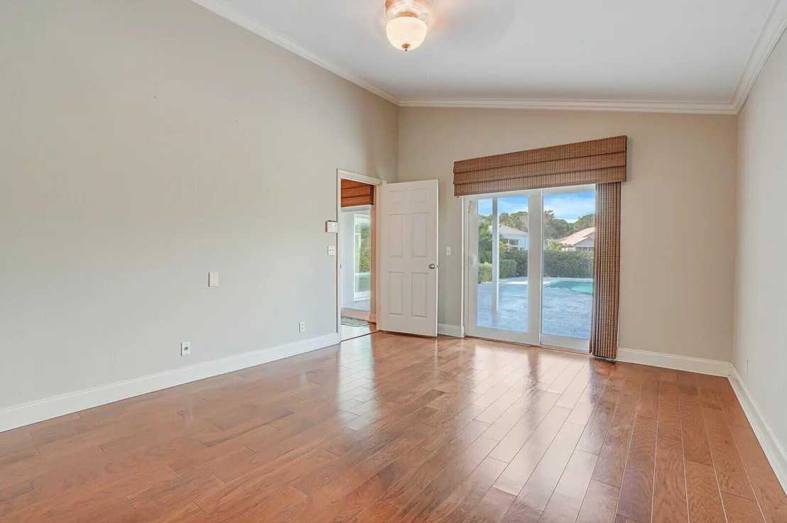 Photo of 141 Bent Tree Drive