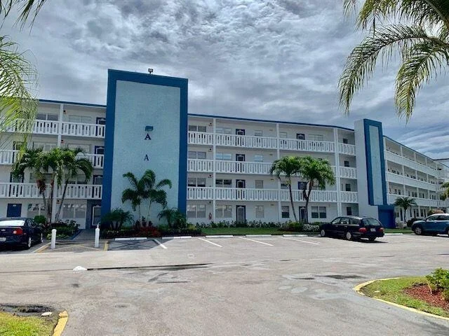 Photo of 4012 Exeter A