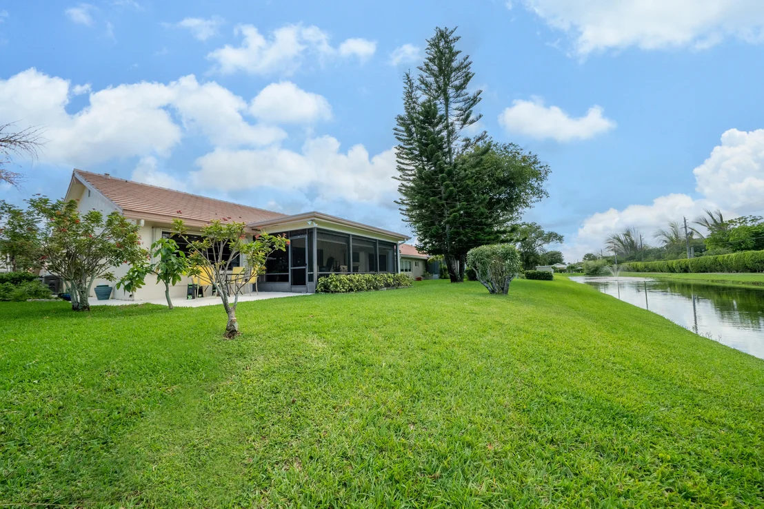 Photo of 6087 Petaluma Drive