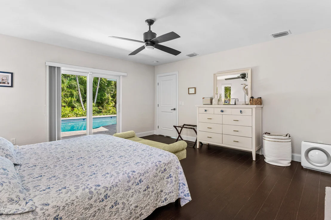 Photo of 2401 Banyan Road