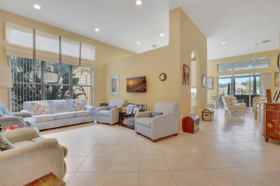 Photo of 7043 Veneto Drive