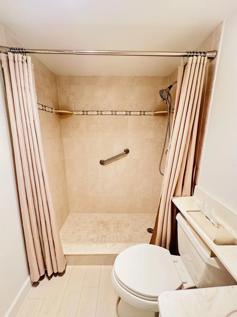 Photo of 371 Markham Q