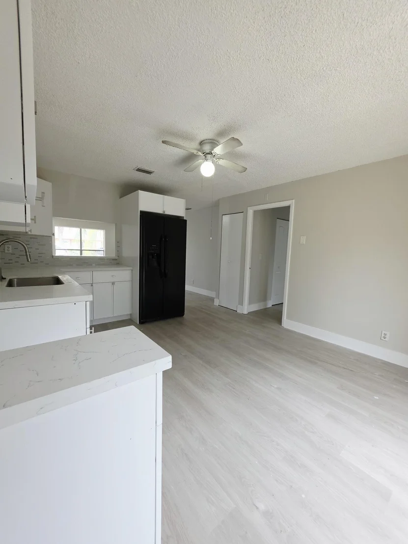 Photo of 6117 Blue Grass Circle