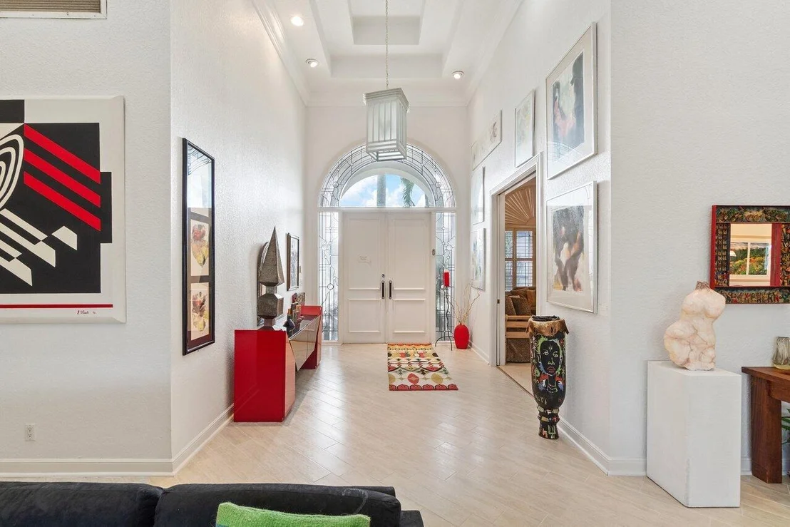 Photo of 4148 Bocaire Boulevard
