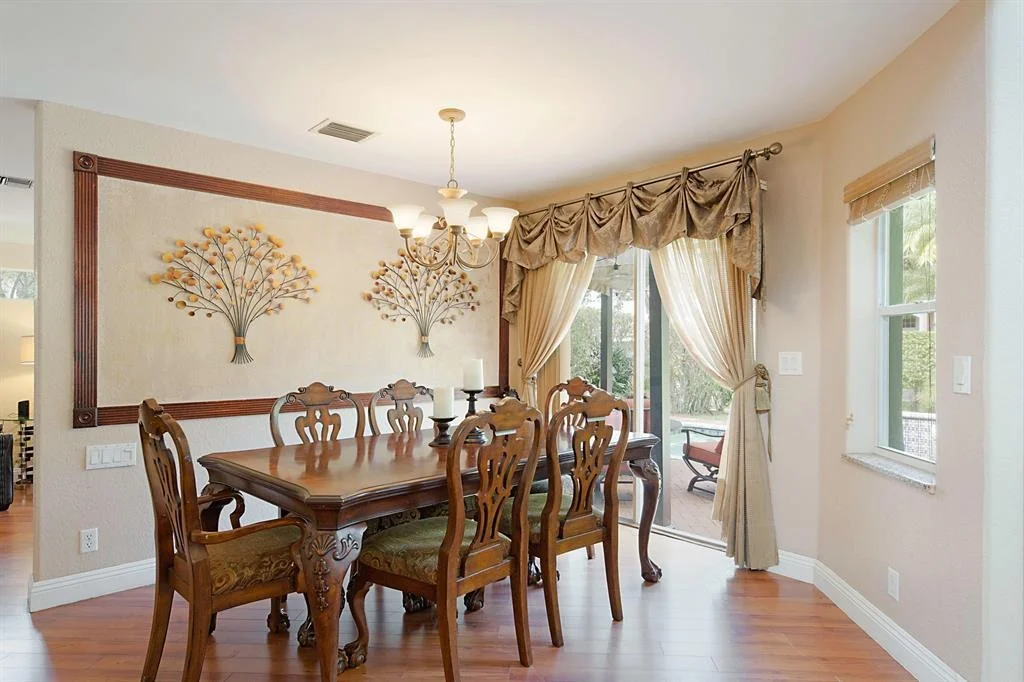 Photo of 5810 NW 60 Place
