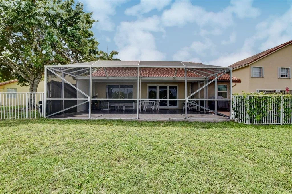 Photo of 11080 Lakeaire Circle