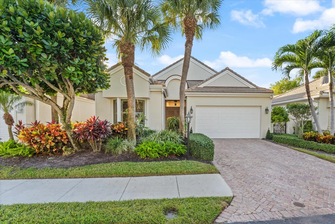 Photo of 602 Oak Harbour Drive