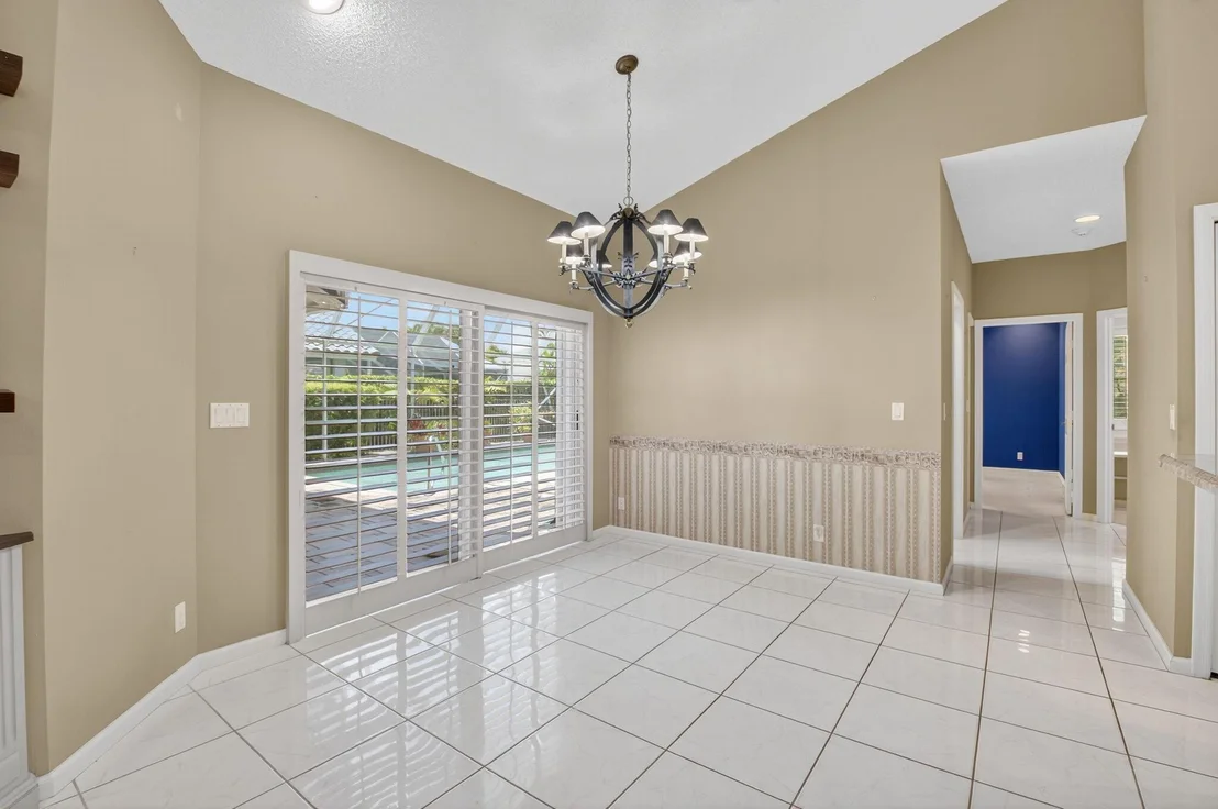 Photo of 7686 La Corniche Circle