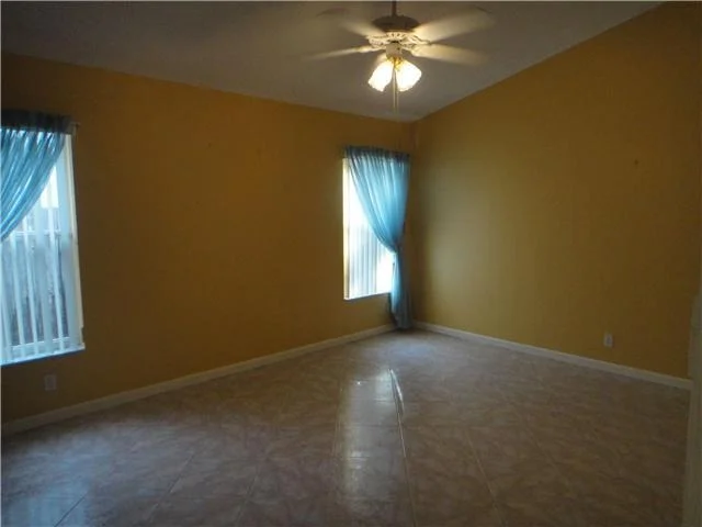 Photo of 3834 Jonathans